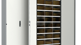 PRATELEIRAS ESCANINHOS E PORTAS COM VEDAÇÃO PARA ARMAZENAGEM DE EXSICATAS