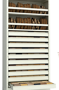 PRATELEIRAS E GAVETAS PARA XILOTECAS